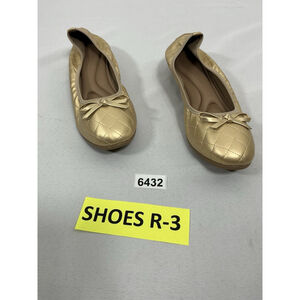 Womans NWOT Gold Quilted Slip On Ballet Shoes Size 10
